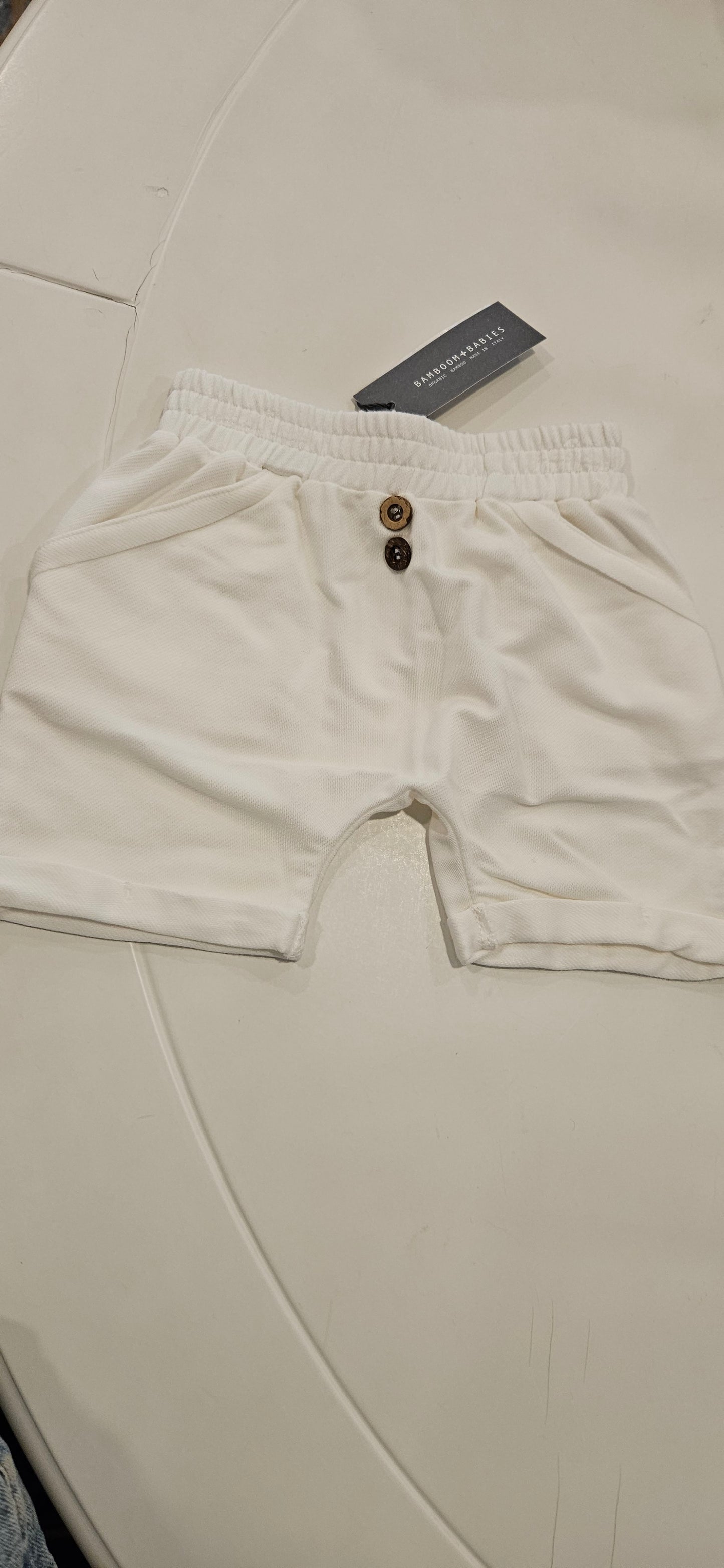 BAMBOOM Pants bermuda - offwhite