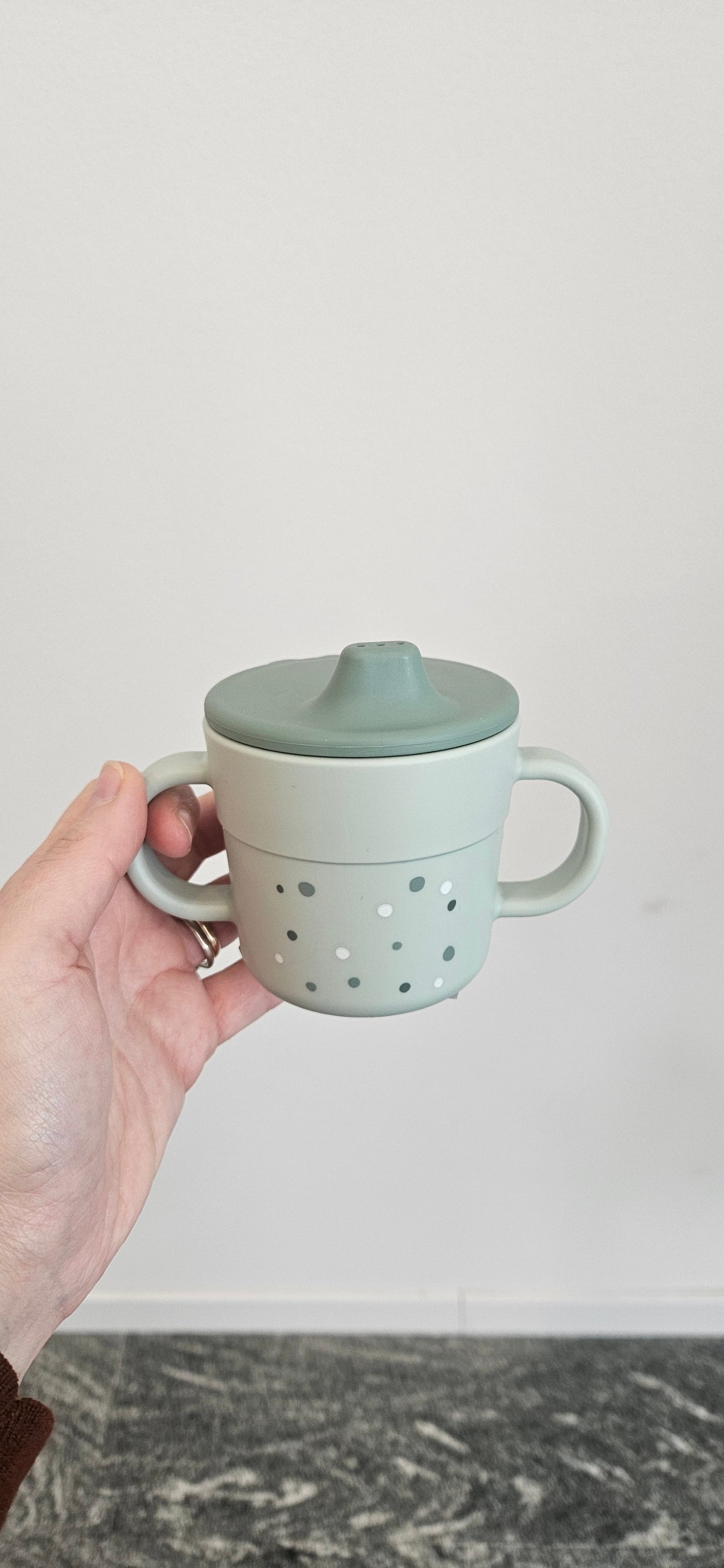 DONE BY DEER Tazza con beccuccio - verde