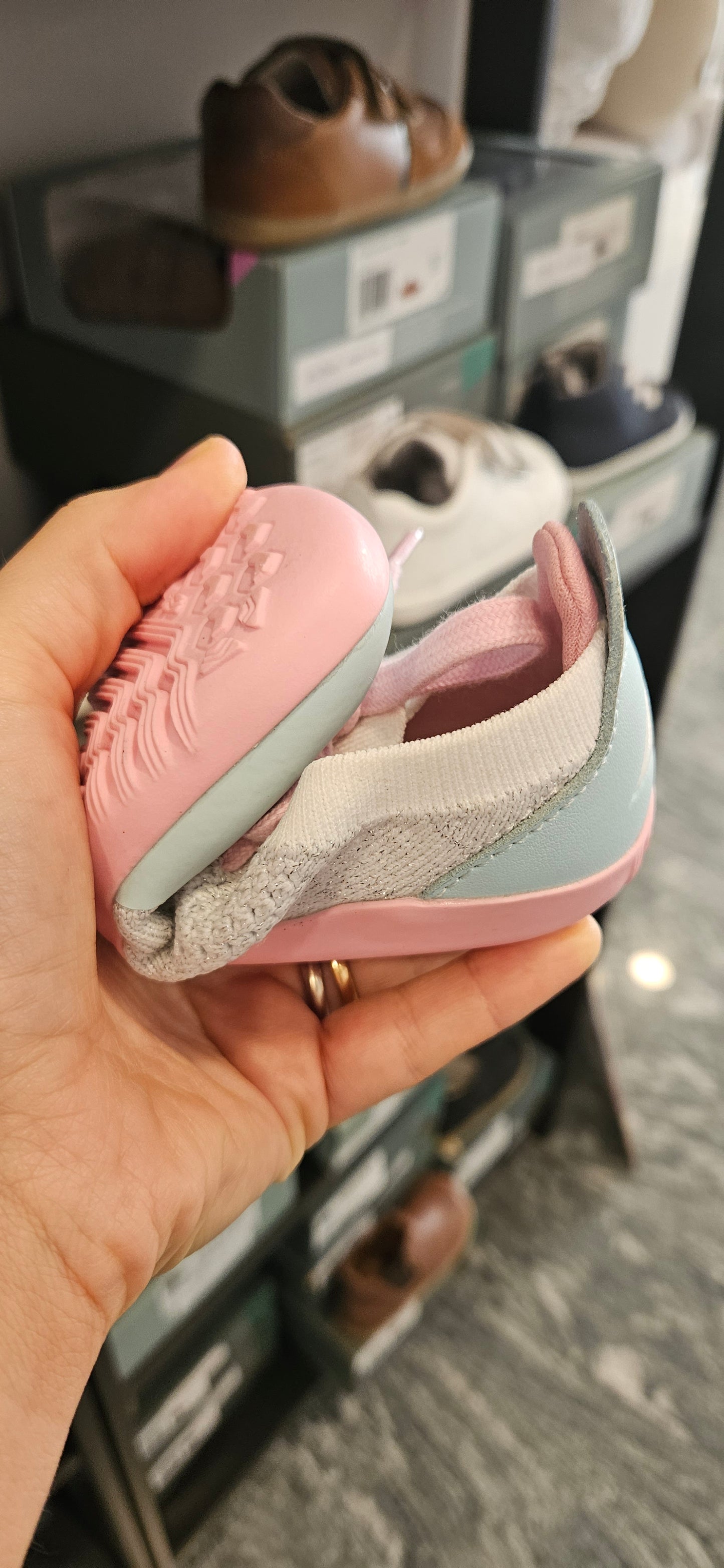 V070 BOBUX I WALK PLAY KNIT MIST+WHITE